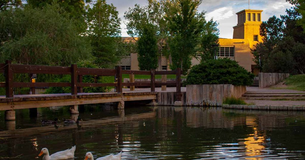 scenic community in Albuquerque, NM 