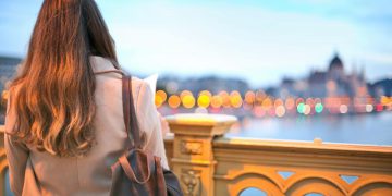 Solo travel hero