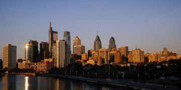 What to know before moving to Philadelphia hero