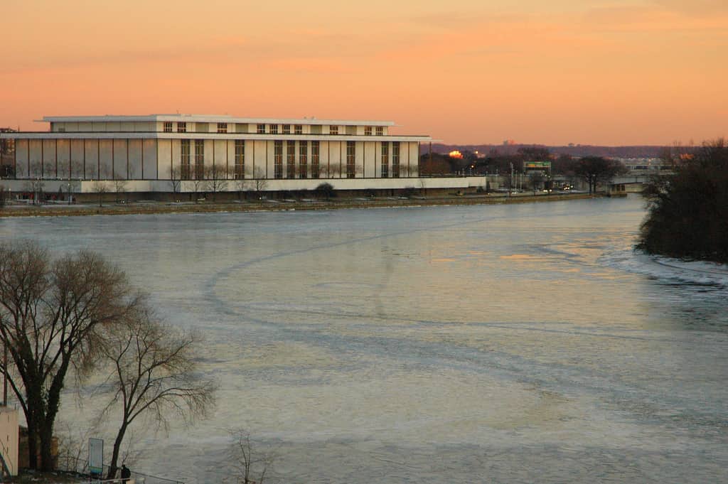 Life near the Potomac River