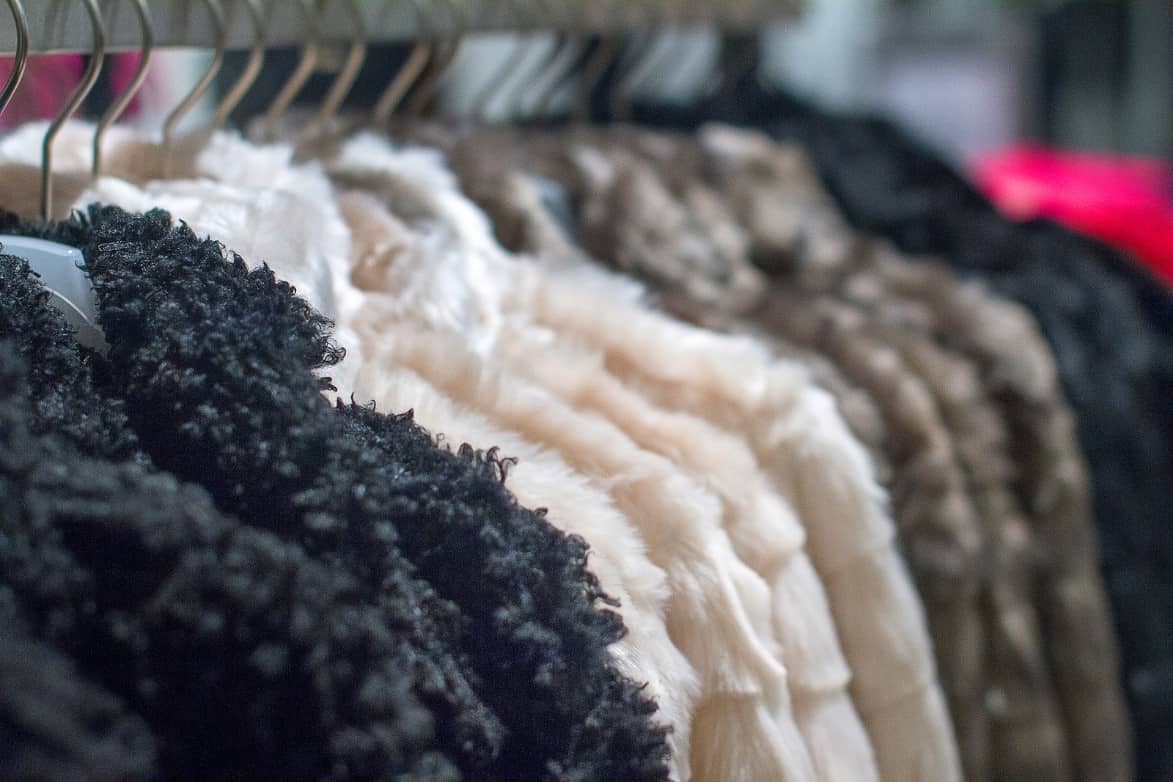 How to get rid of clothes moths: wash clothes before storing them