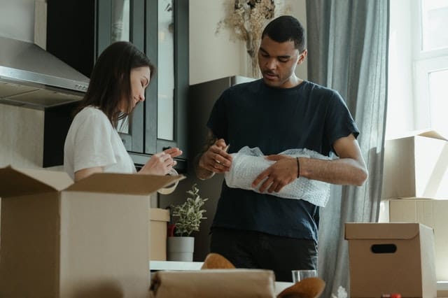 couple using bubble wrap