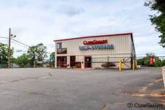 Cubesmart at 255 Center St Manchester connecticut
